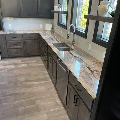 Remodelación de cocinas por Detail Home Remodeling